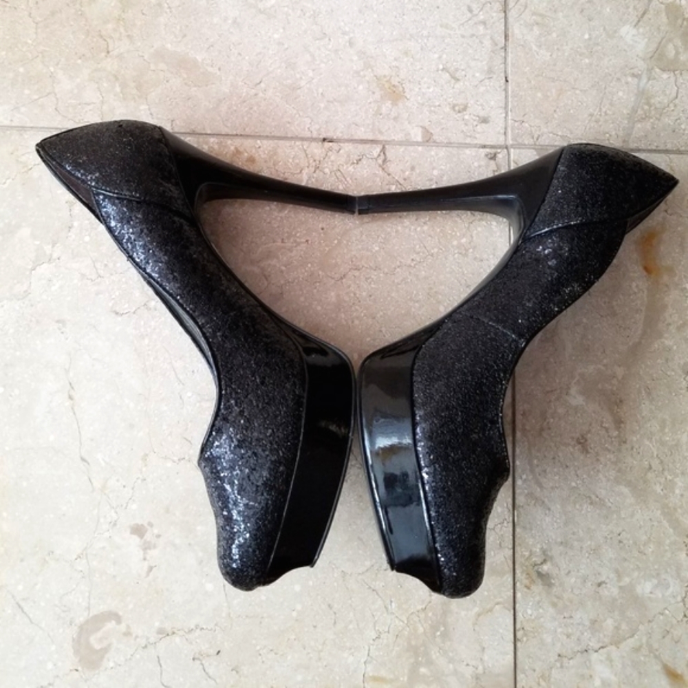 GUESS Sparkly Pumps - Picture 5 of 6